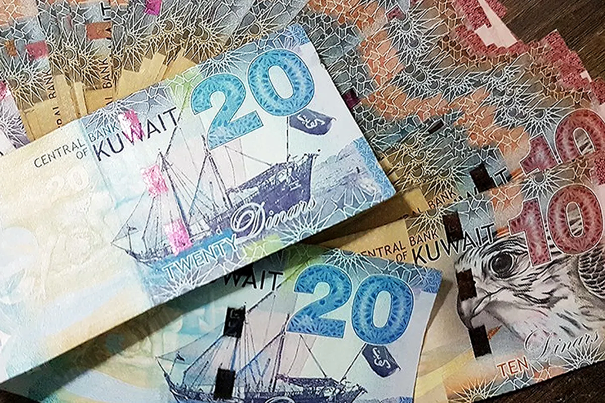 اليوم الأربعاء 4 فبراير 2026.. آخر تحديثات سعر الدينار الكويتي في البنوك المصرية